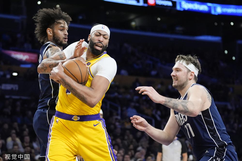 拜仁发布穆勒特别版球衣，以致敬他在拜仁的卓越表现.